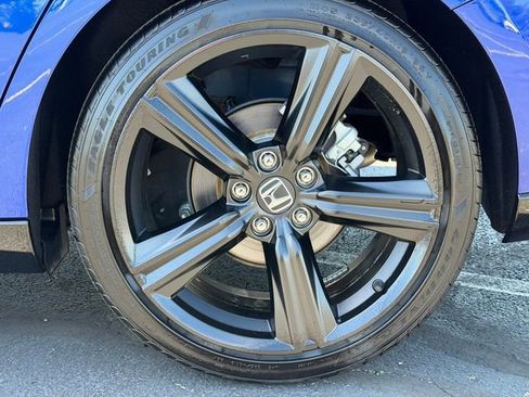 Used 2024 Honda Accord Sport image 11