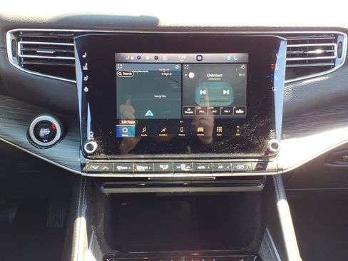 Used 2024 Jeep Wagoneer Series III w/ Premium Group I image 15