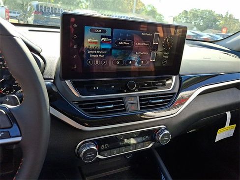 New 2025 Nissan Altima 2.5 SR w/ SR Premium Package image 8