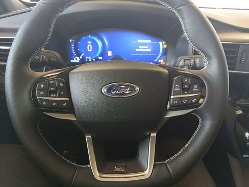 Used 2024 Ford Explorer ST w/ Equipment Group 401A AWD/4WD image 18