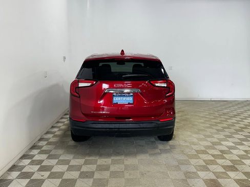 Used 2024 GMC Terrain SLE image 5