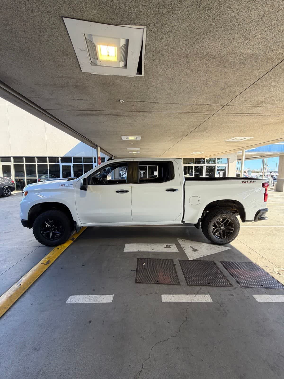 Used 2023 Chevrolet Silverado 1500 LT Trail Boss w/ Protection Package AWD/4WD image 4
