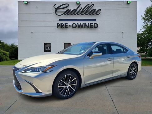 Used 2023 Lexus ES 350 w/ Premium Package image 7