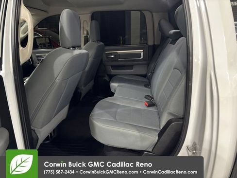 Used 2018 RAM 1500 Classic SLT AWD/4WD image 12