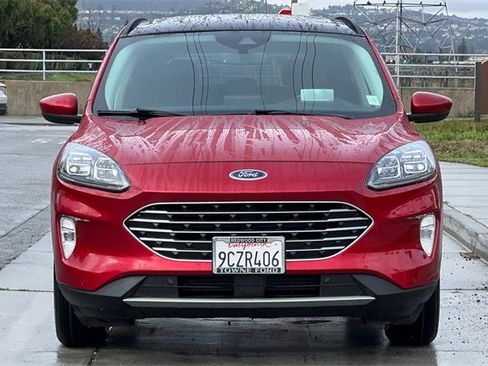 Used 2022 Ford Escape Titanium w/ Titanium Premium Package image 9