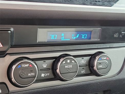 Used 2021 Toyota Tacoma 4x4 Double Cab image 29