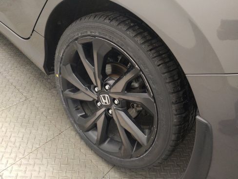Used 2020 Honda Civic Sport image 31