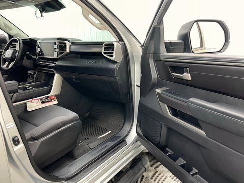 Used 2022 Toyota Tundra SR5 image 33