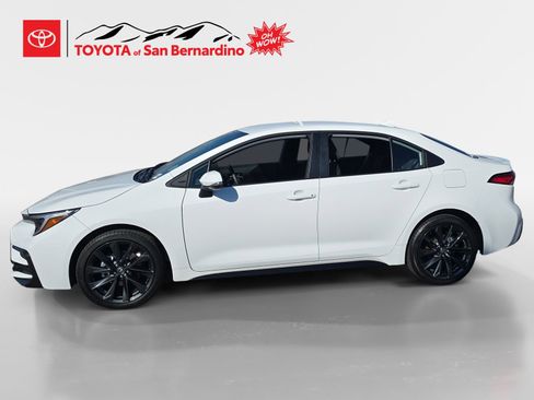 Certified 2026 Toyota Corolla SE FWD image 2