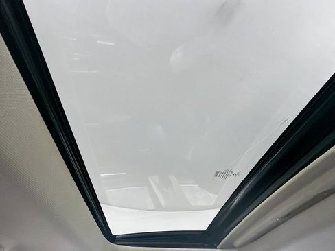 Used 2018 Ford Fusion Titanium image 20