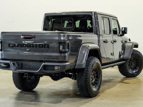Used 2025 Jeep Gladiator Sport AWD/4WD image 7