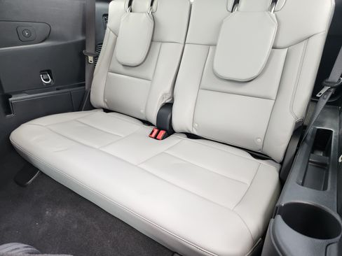 New 2026 Ford Explorer Active w/ Active Comfort Package RWD image 21