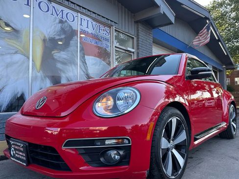 Used 2013 Volkswagen Beetle 2.0T image 7