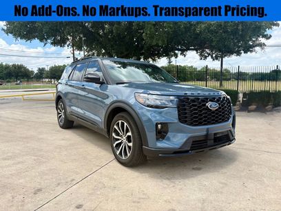 Used 2025 Ford Explorer ST-Line w/ Premium Package