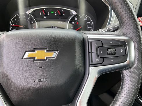 Used 2025 Chevrolet Blazer LT FWD image 23
