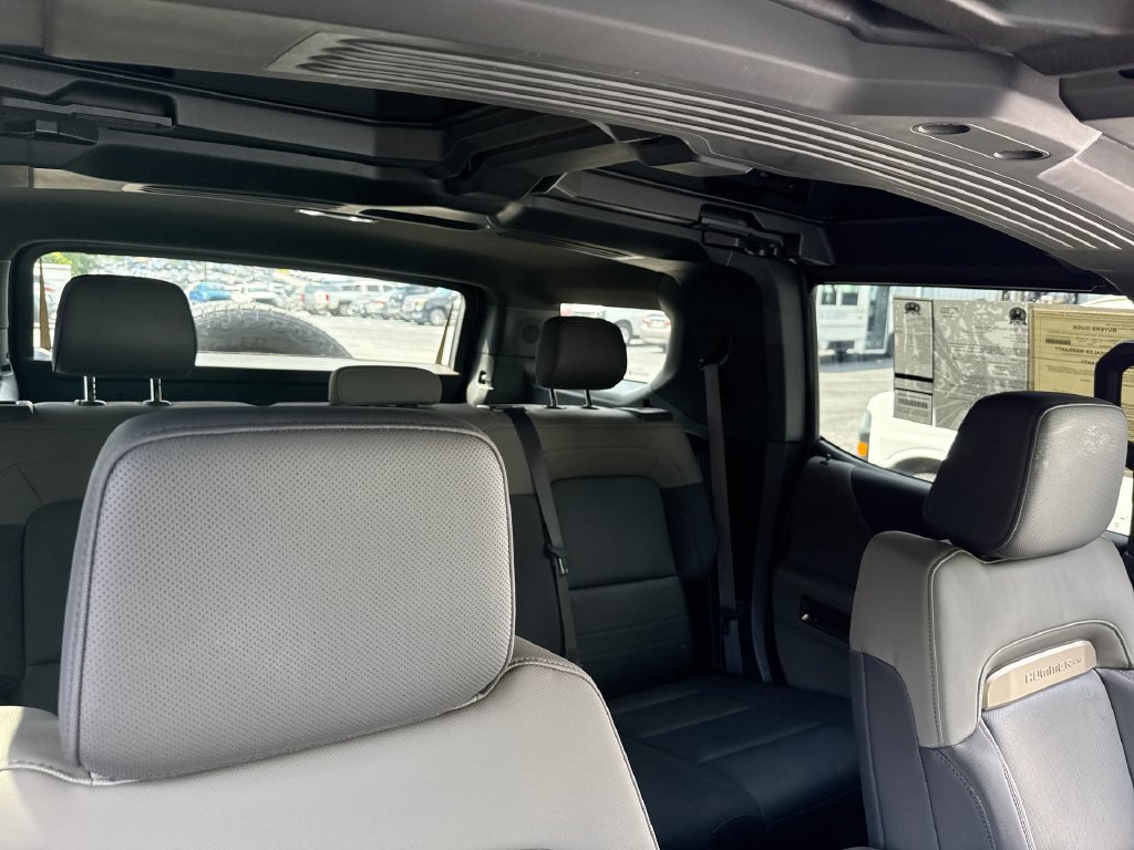Used 2025 GMC Hummer EV 3X AWD/4WD image 34