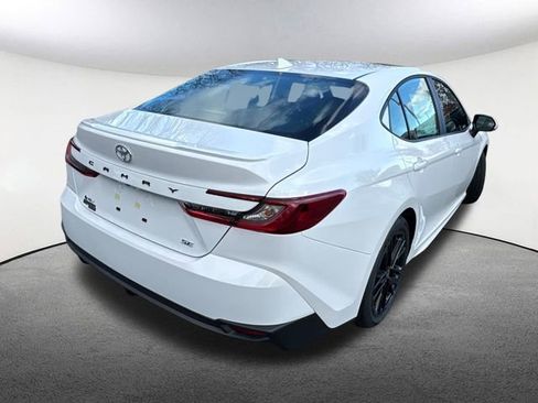 New 2026 Toyota Camry SE FWD image 10