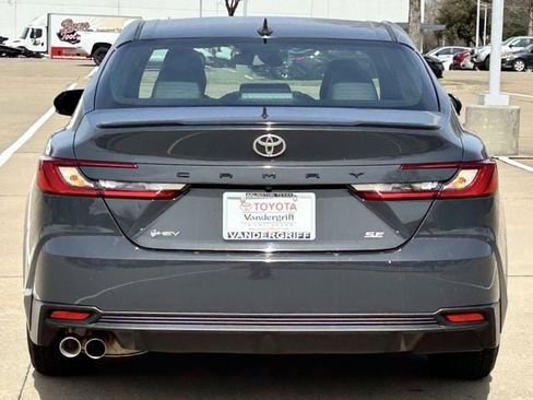 Certified 2025 Toyota Camry SE image 6