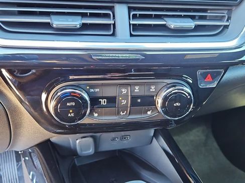 New 2026 Chevrolet Trax RS w/ Sunroof Package image 26