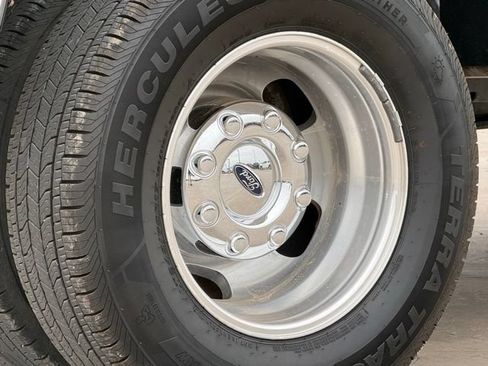 Used 2022 Ford F350 Lariat w/ Lariat Ultimate Package AWD/4WD image 12