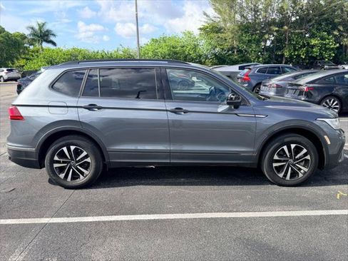Used 2022 Volkswagen Tiguan S FWD image 11