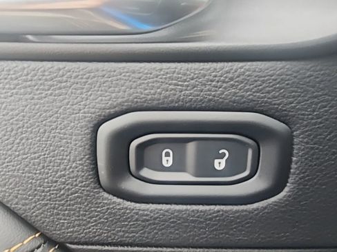 New 2026 Jeep Wrangler Sahara image 32