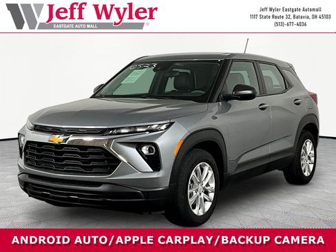 Used 2024 Chevrolet TrailBlazer LS FWD image 1