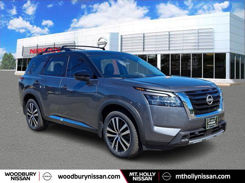 Certified 2023 Nissan Pathfinder Platinum AWD/4WD image 1