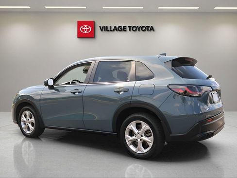 Used 2023 Honda HR-V LX image 3