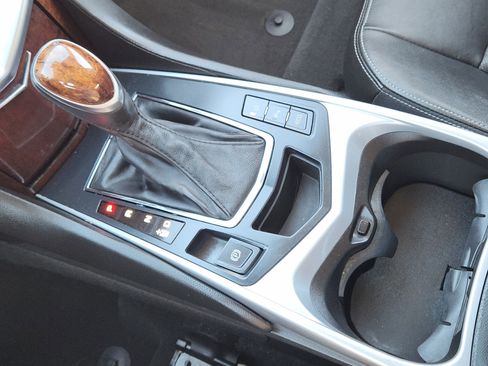 Used 2013 Cadillac SRX Performance w/ Driver Awareness Package image 18