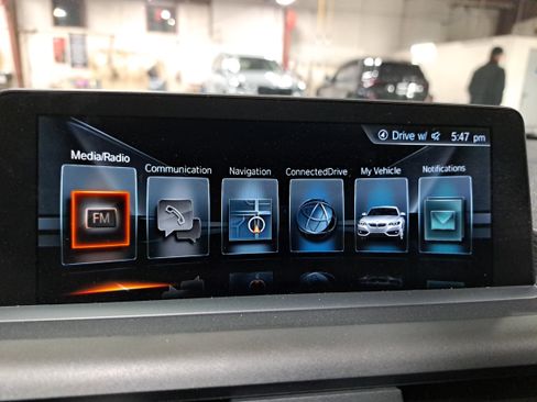 Used 2017 BMW M2 image 22