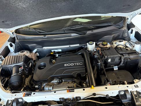 Used 2021 Chevrolet Equinox LT image 20