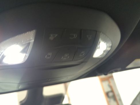 New 2026 Chrysler Pacifica Select image 21