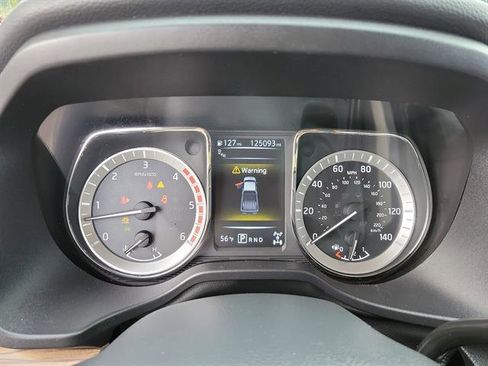 Used 2017 Nissan Titan SL w/ Texas Titan Edition image 20