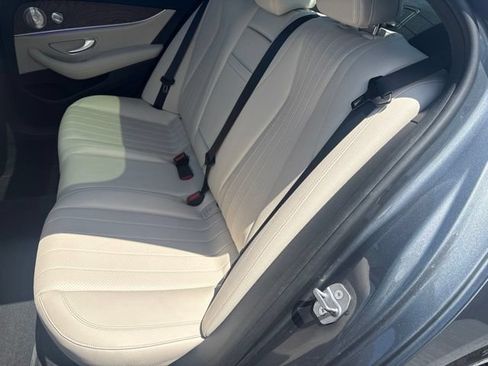 Used 2017 Mercedes-Benz E 300 4MATIC image 10