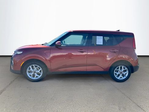 Used 2021 Kia Soul S FWD image 4