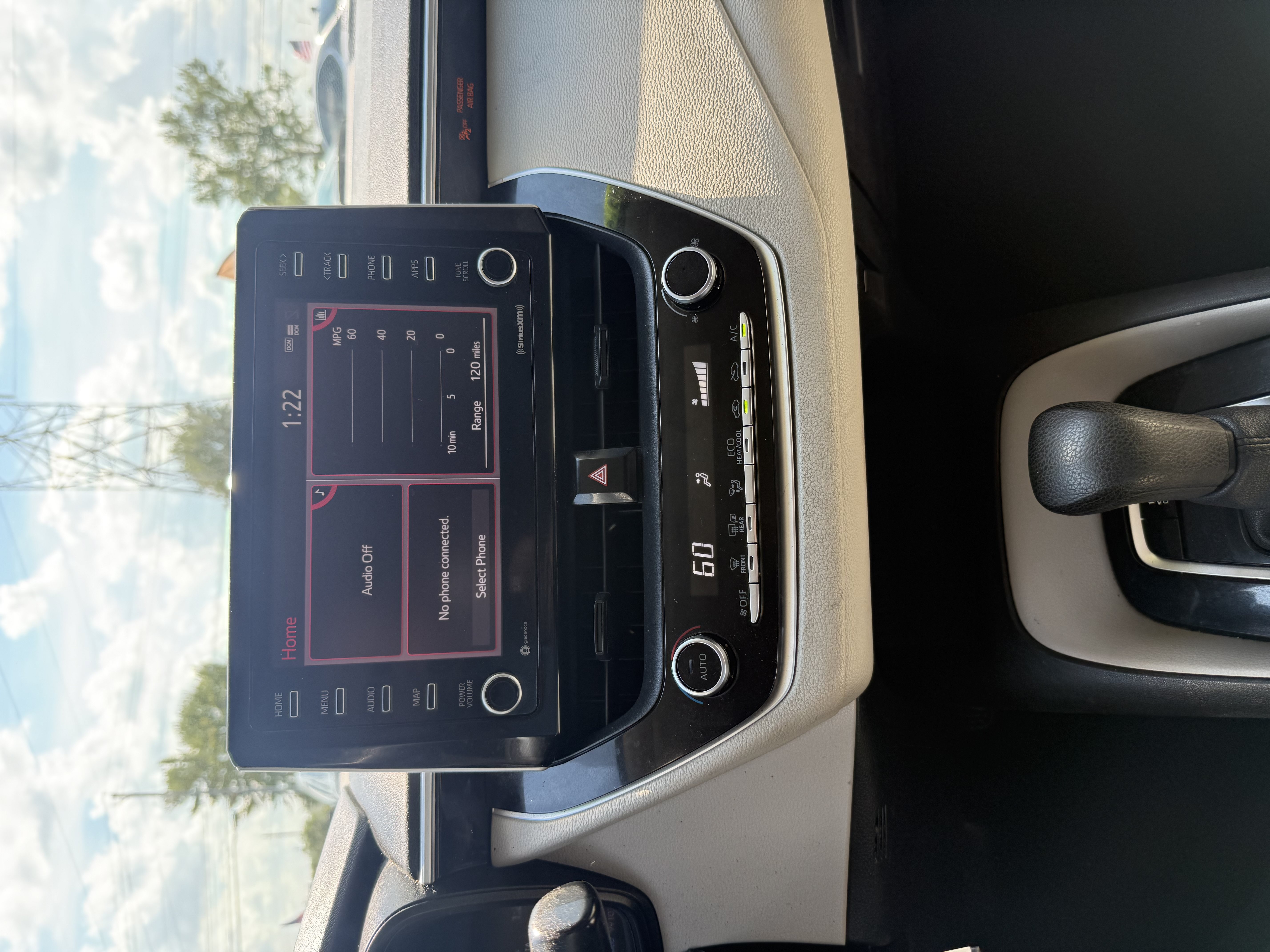 Used 2021 Toyota Corolla LE FWD image 14