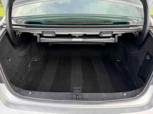 Used 2013 Mercedes-Benz E 350 4MATIC Sedan image 22