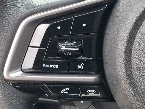 Used 2018 Subaru Outback 3.6R Limited AWD/4WD image 23