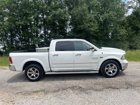 Used 2015 RAM 1500 Laramie w/ Convenience Group RWD image 6