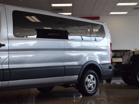 Used 2017 Ford Transit 350 XLT image 26