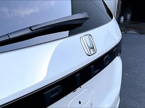 Used 2024 Honda Pilot EX-L image 23
