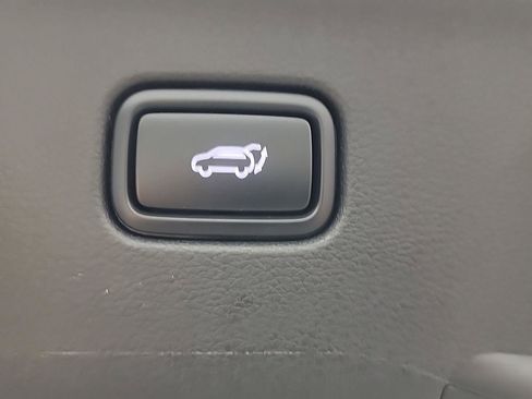 Used 2025 Kia Sportage X-Line w/ Premium Package image 8