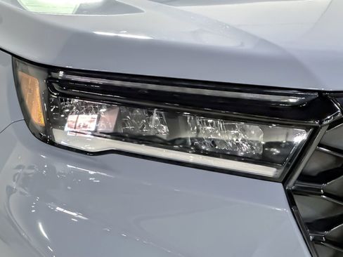 Used 2024 Honda Pilot TrailSport image 10