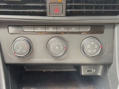 Used 2019 Volkswagen Jetta S w/ Driver Assistance Package image 22