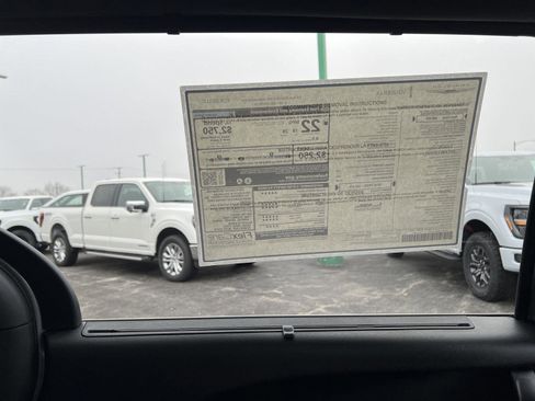 New 2026 Chrysler Voyager LX image 25