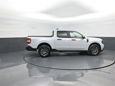 New 2026 Ford Maverick XLT image 8