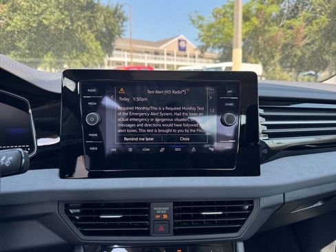 Used 2025 Volkswagen Jetta SE image 21