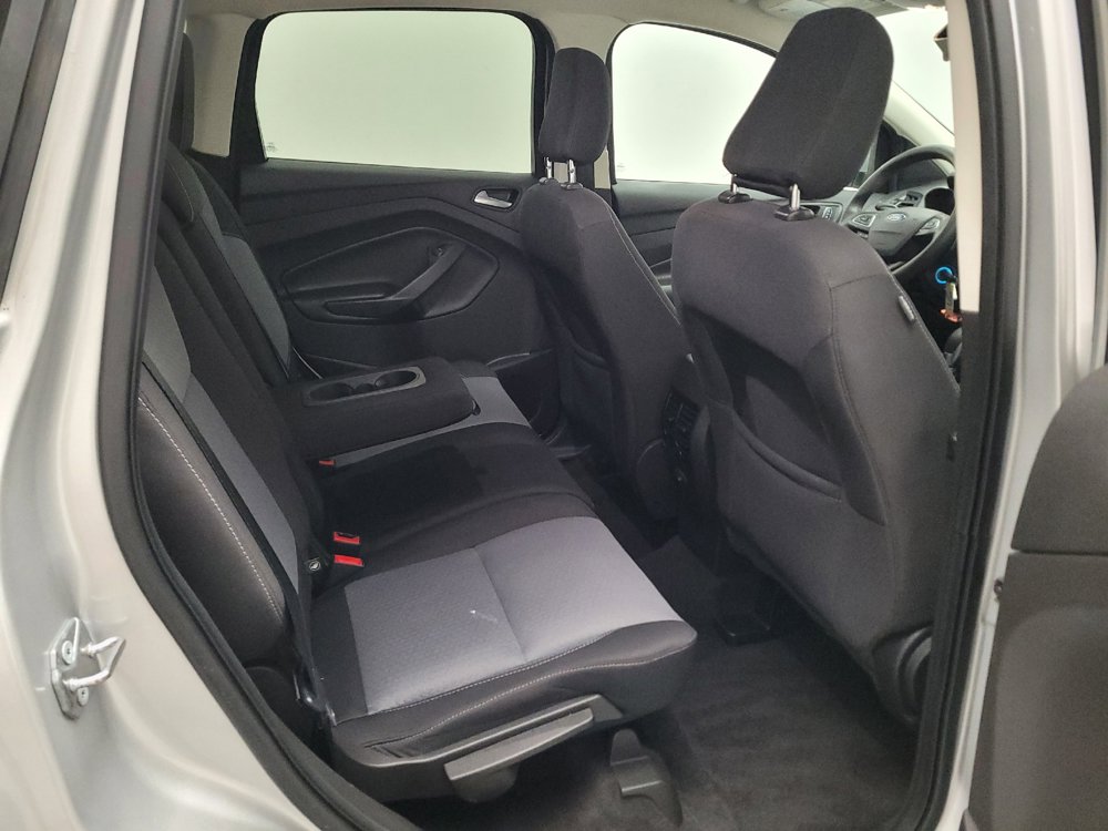 Used 2018 Ford Escape SE FWD image 19