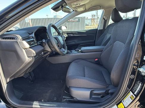 Used 2025 Toyota Camry LE FWD image 9